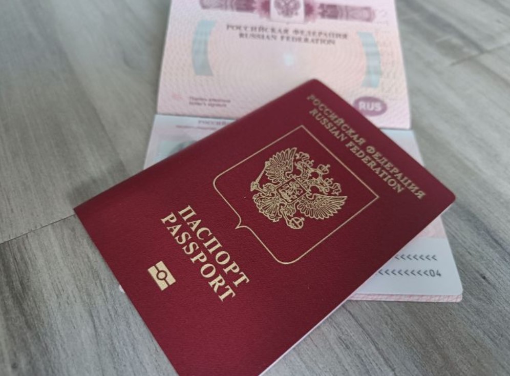 Важное предупреждение для моряков: 5-летний загранпаспорт РФ может сорвать визу, посадку на судно или своевременное списание